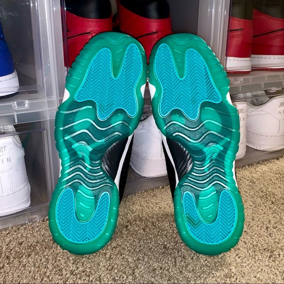 Jordan Future Low - Picture 9 of 11